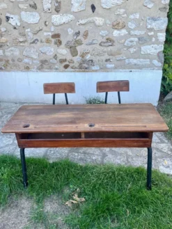 Bureau d’écolier double vintage en bois et métal tubulaire noir – Années 60