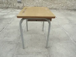 Bureau d’écolier et sa chaise assortie, année 70