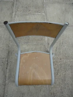 Bureau d’écolier et sa chaise assortie, année 70