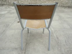 Bureau d’écolier et sa chaise assortie, année 70