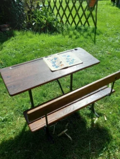 Bureau d'écolier pupitre début XX ème