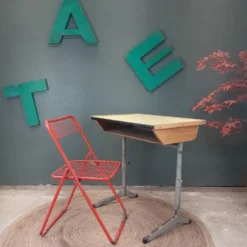 Bureau d'écolier réglable