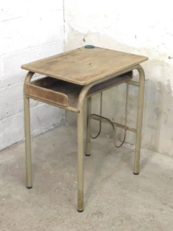Bureau d'écolier simple 1960 avec casier
