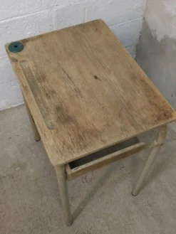 Bureau d'écolier simple 1960 avec casier