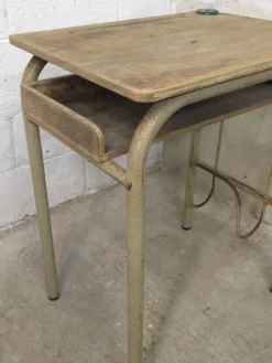 Bureau d'écolier simple 1960 avec casier