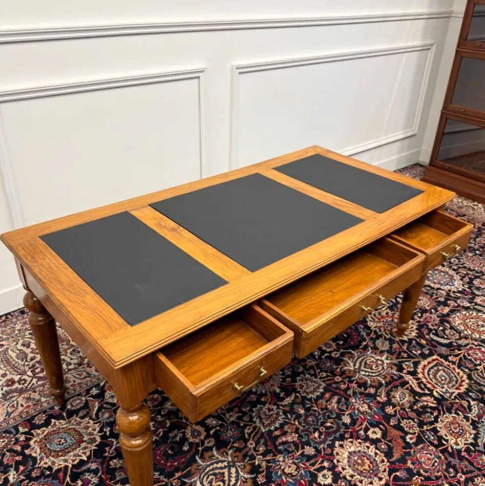 Bureau d'écriture anglais classique en cuir noir