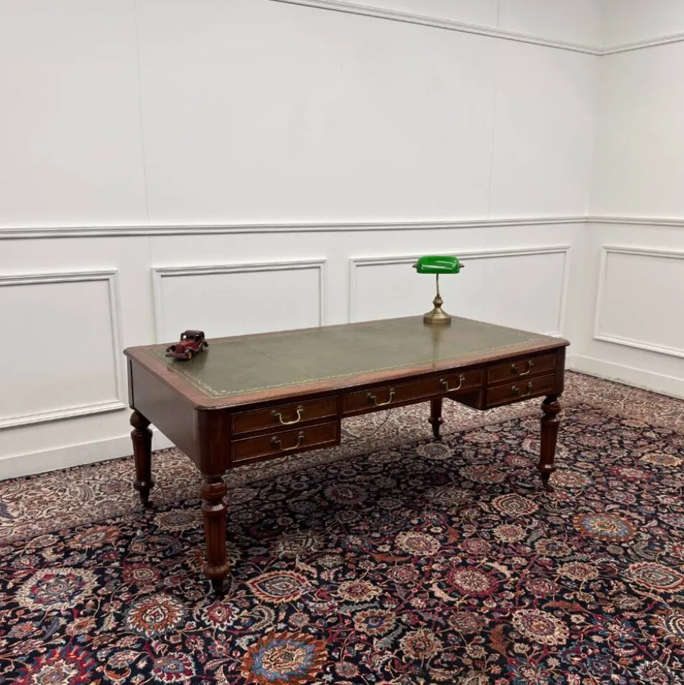 Bureau d'écriture anglais classique antique