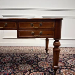 Bureau d'écriture anglais classique antique