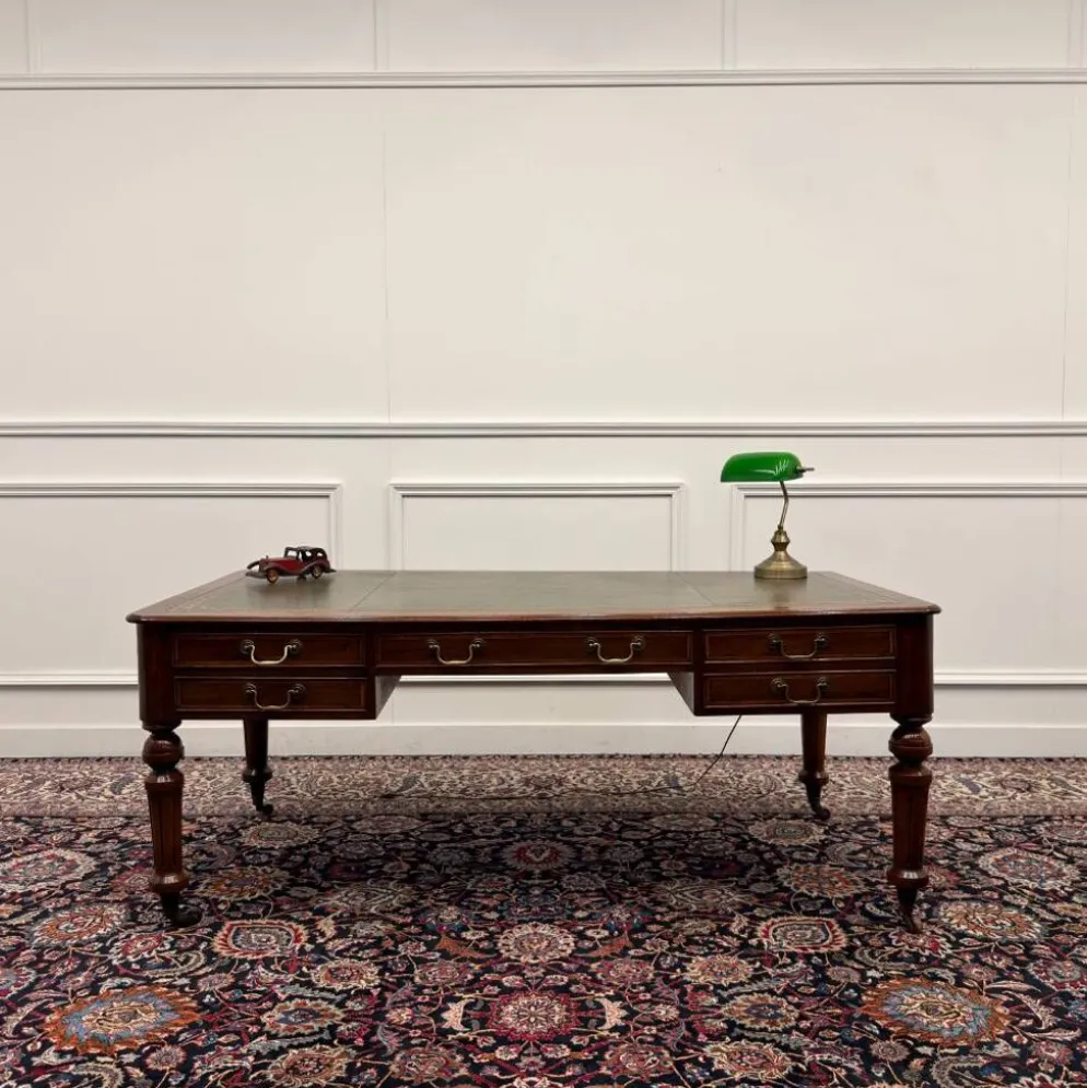 Bureau d'écriture anglais classique antique