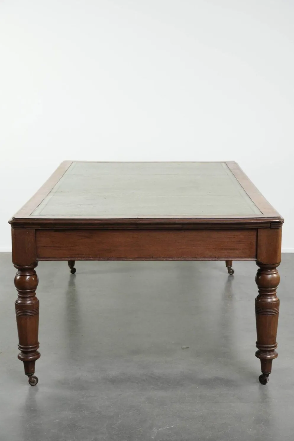 Bureau d'écriture antique anglais original du 19ème siècle.