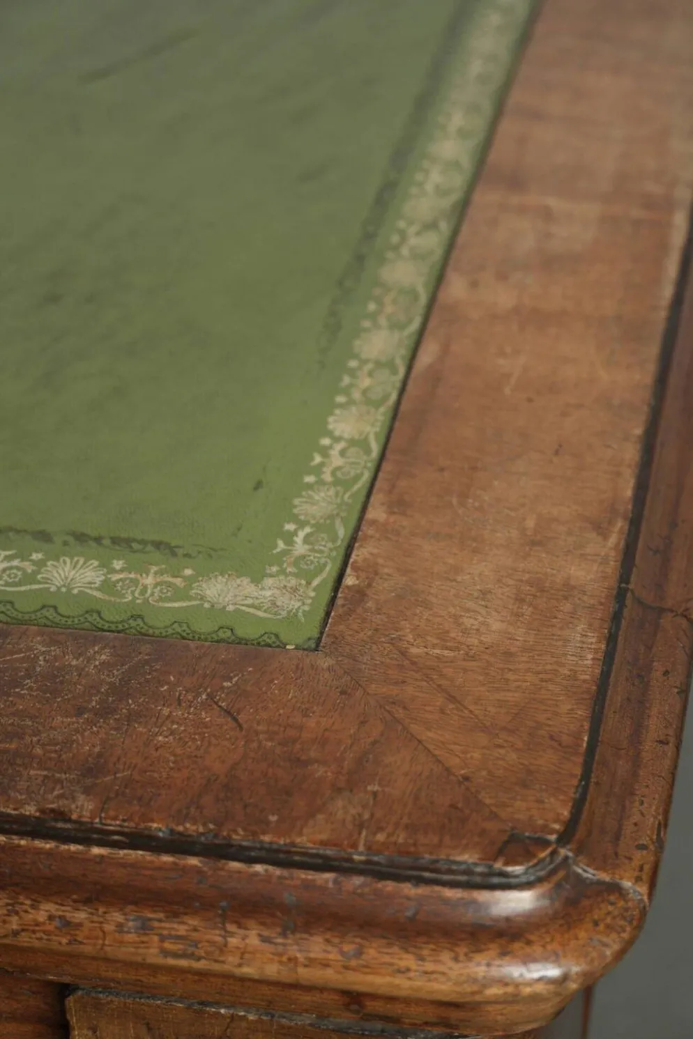 Bureau d'écriture antique anglais original du 19ème siècle.