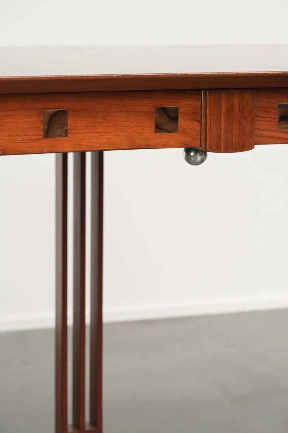 Bureau d'écriture/ bureau de bureau courbé et luxueux au design Art Déco