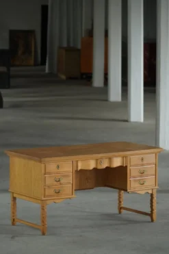 Bureau d'écriture danois de style « Mid-Century Modern », en chêne, de Henning Kjærnulf, 1960