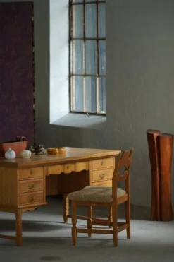 Bureau d'écriture danois de style « Mid-Century Modern », en chêne, de Henning Kjærnulf, 1960