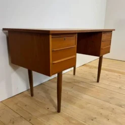Bureau d'écriture danois en teck, 1960