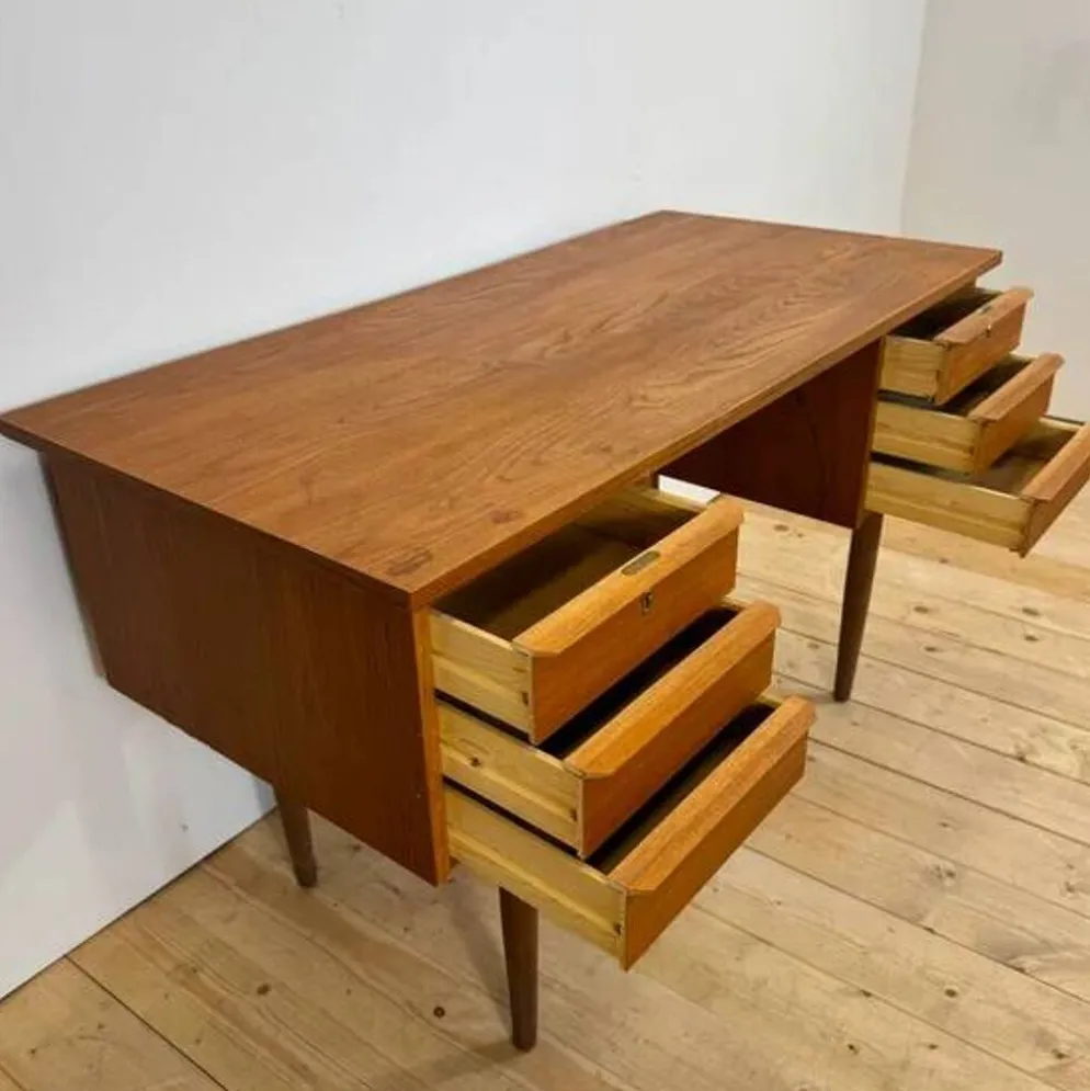 Bureau d'écriture danois en teck, 1960