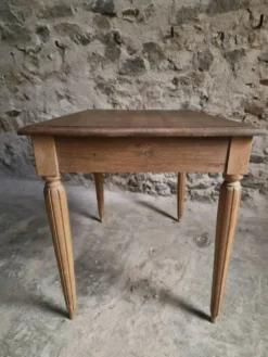 Bureau d'écriture français vintage en chêne avec chaise bistrot en hêtre, vers 1930