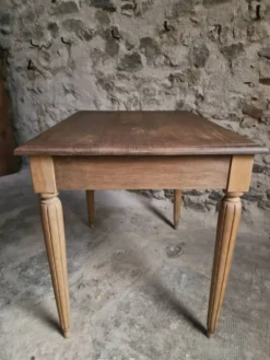 Bureau d'écriture français vintage en chêne avec chaise bistrot en hêtre, vers 1930