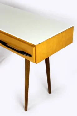 Bureau d'écriture moderne du milieu du siècle restauré de Up Zavody, années 1960