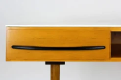 Bureau d'écriture moderne du milieu du siècle restauré de Up Zavody, années 1960