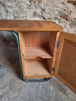 Bureau d'écriture moderniste français en hêtre et acier tubulaire, années 1930