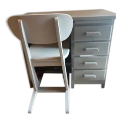 Bureau de comptable et sa chaise a patins de chez laurette