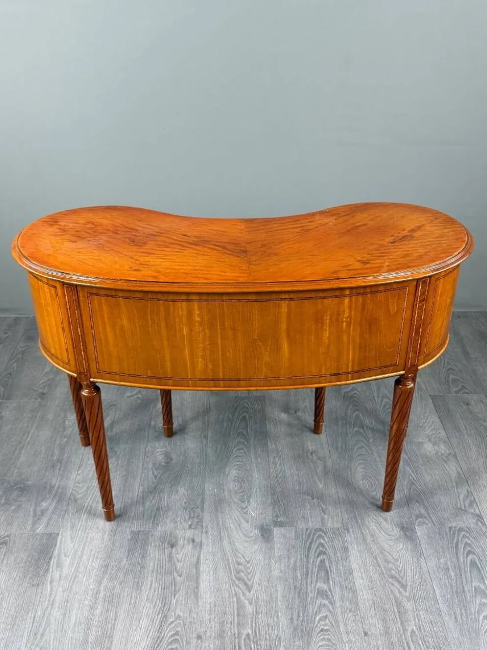 Bureau de dame de style Louis XVI, XIXe siècle