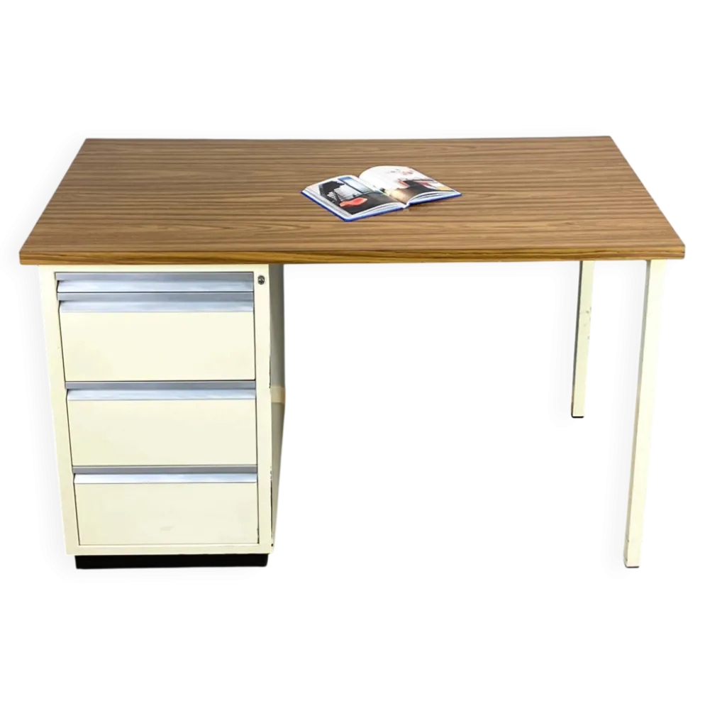 Bureau de médecin, métal laqué et aggloméré, années 1970