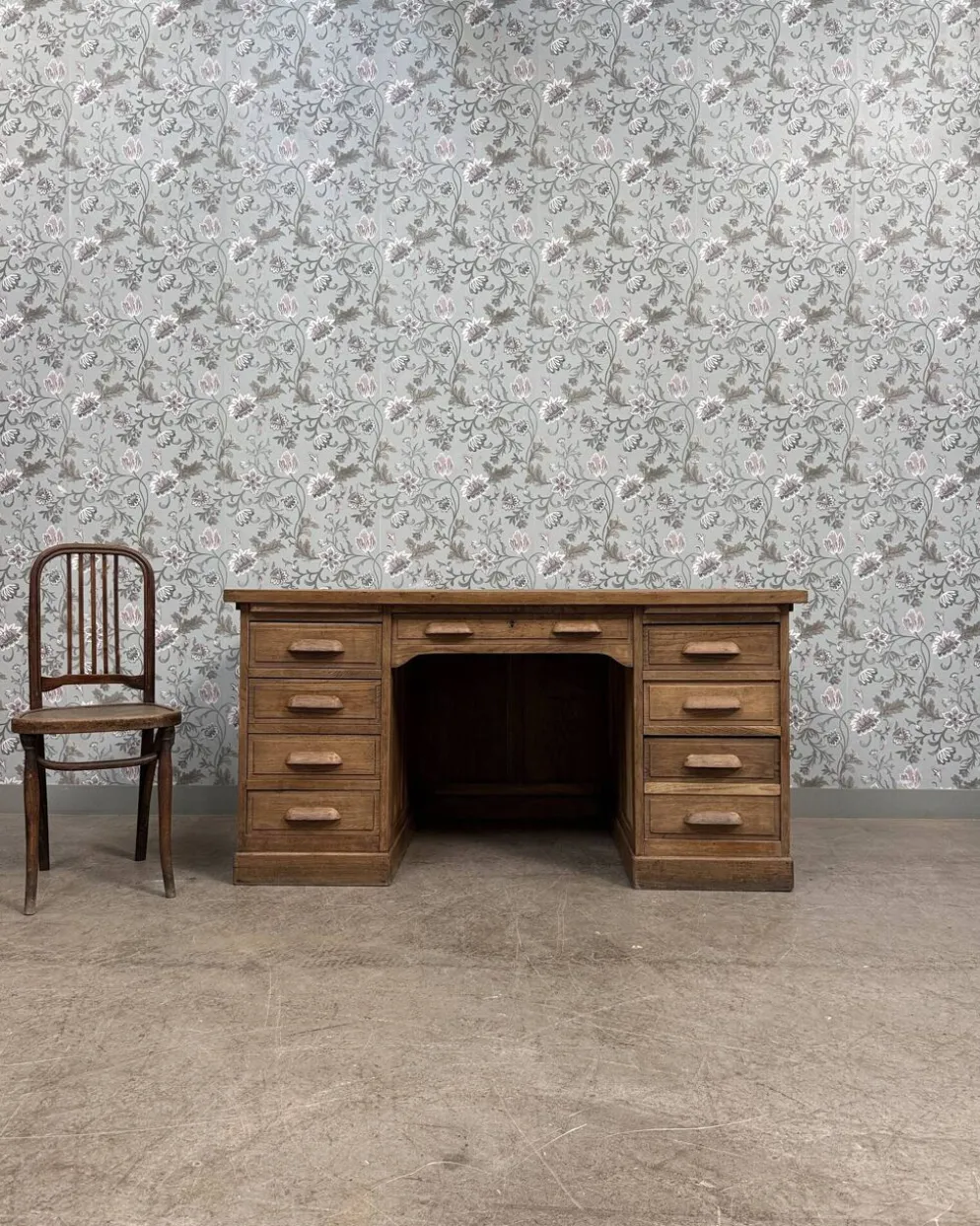 Bureau de ministre en chêne (rénové)