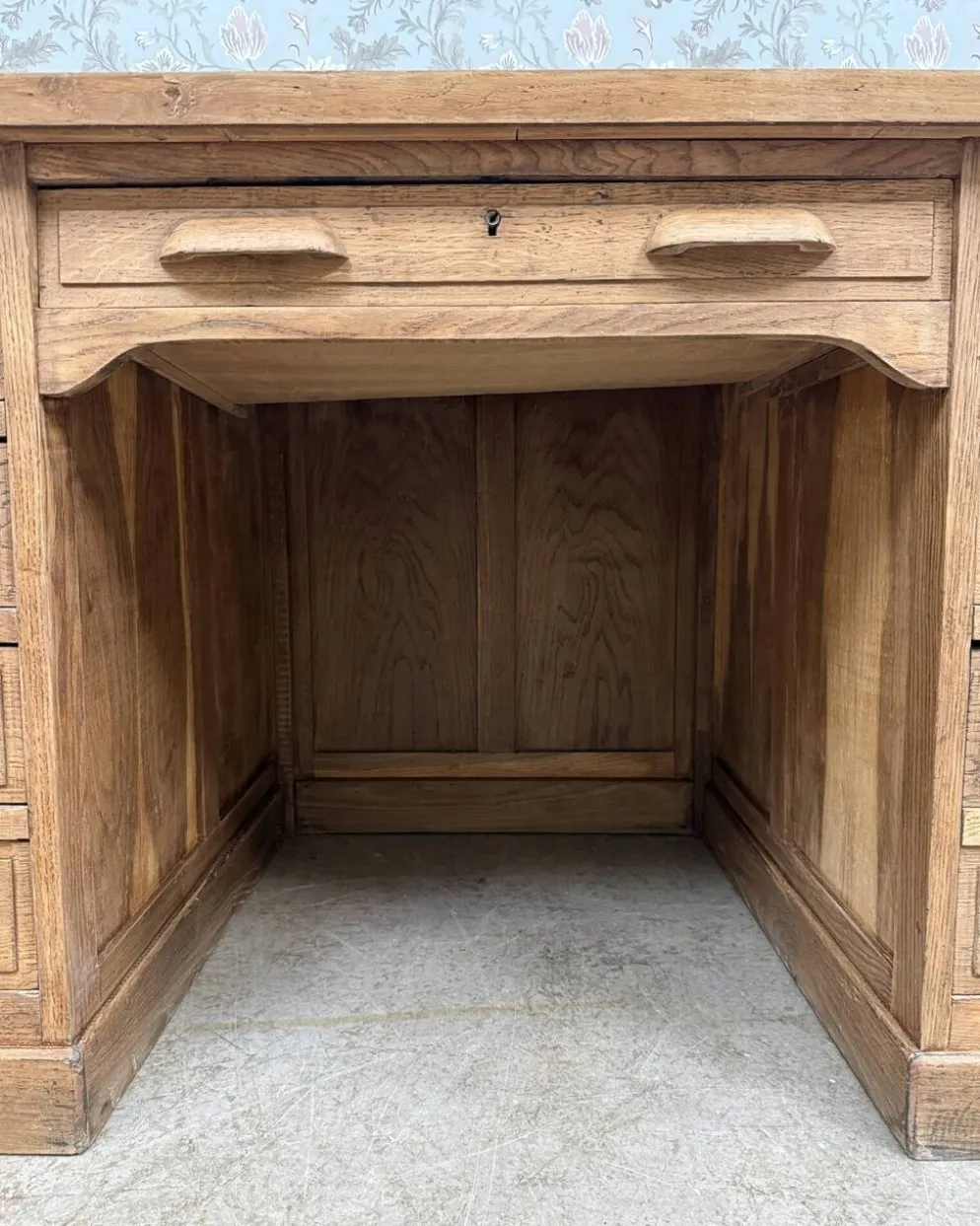 Bureau de ministre en chêne (rénové)