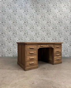 Bureau de ministre en chêne (rénové)