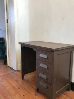 Bureau d’enfant
