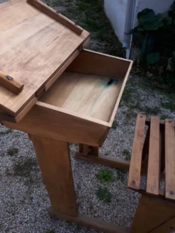 Bureau d'enfant