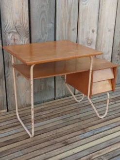 Bureau d'enfant années 