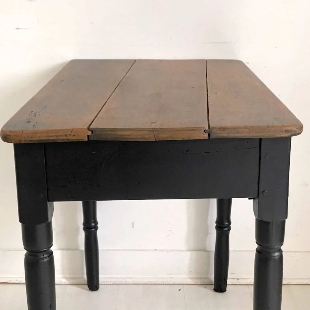 Bureau d'enfant en chêne, XIXème siècle