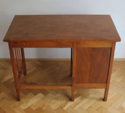 Bureau d'enfant 'Jerry' en chêne massif des années 1930