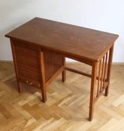 Bureau d'enfant 'Jerry' en chêne massif des années 1930