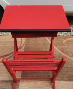 Bureau d'enfant pliant en bois peint