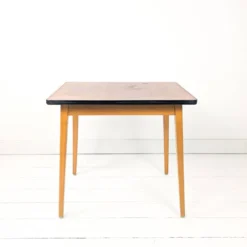 Bureau d'enfant vintage Mid-Century en bois table d'écolier rétro pour cham