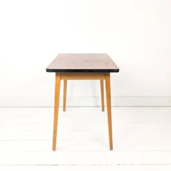 Bureau d'enfant vintage Mid-Century en bois table d'écolier rétro pour cham