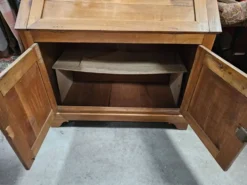 Bureau de pente en merisier blond