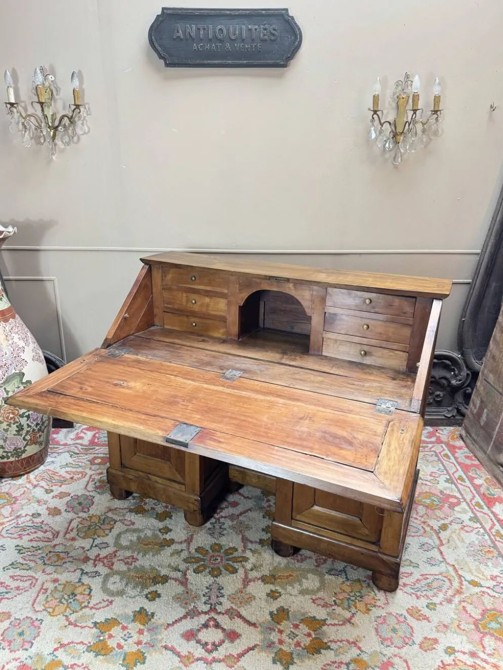 Bureau de pente en noyer d’époque directoire xviii eme siècle