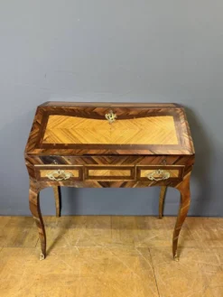 Bureau de pente Louis XV en marqueterie XVIIIème