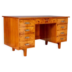 Bureau des années 50 avec placage en ronce et huit tiroirs, Tchécoslovaquie, 140,5 × 69,5 × 77,5 cm
