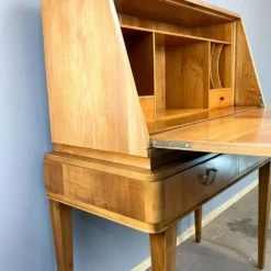 Bureau de secrétaire, bois de cerisier, années 1940