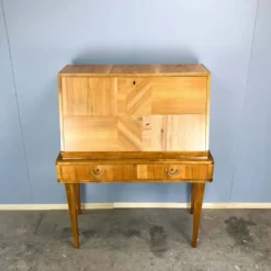 Bureau de secrétaire, bois de cerisier, années 1940