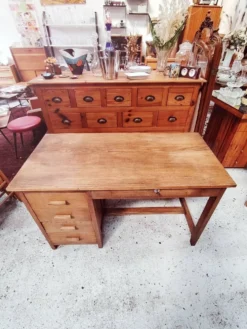 Bureau d'esprit maître d'école en bois massif à caisson - 1950