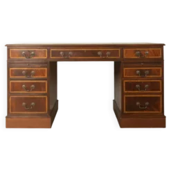 Bureau de style anglais ancien