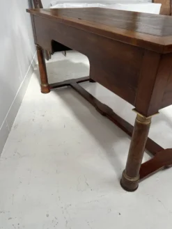 Bureau de style Empire en acajou et placage XIXieme siècle