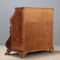 Bureau de style hollandais avec incrustations florales